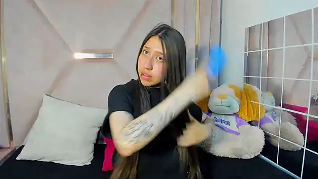 venusmorgan online show from October 15, 4:53 pm