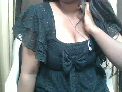 hotpayal001 online show from November 8, 7:30 pm