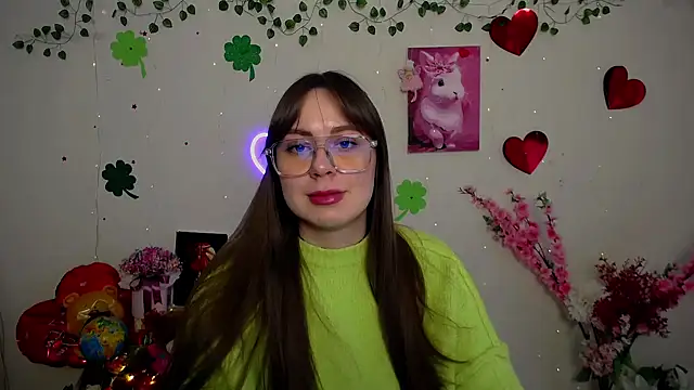 Amanda Bright  online show from March 19, 12:20 pm