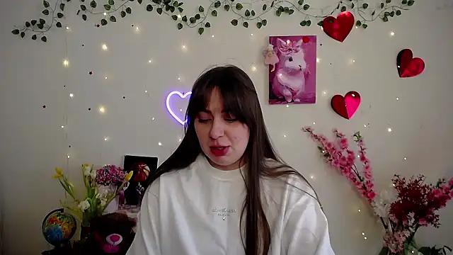 Amanda Bright  online show from March 16, 11:58 am