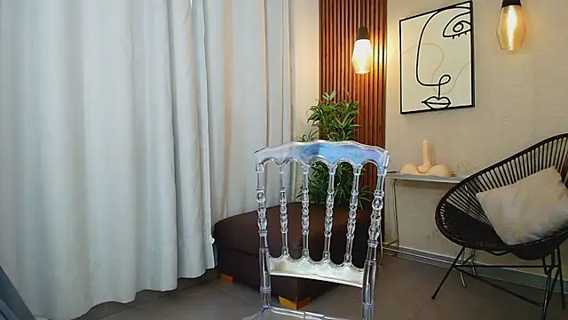 Lia Mar  online show from September 13, 6:49 pm