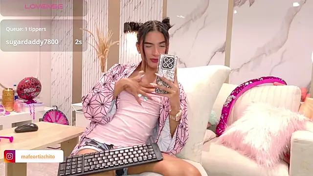 Snapshot of Sweet_Mafe chatting on September 13, 8:22 am Sweet Mafe online show from September 13, 8:22 am