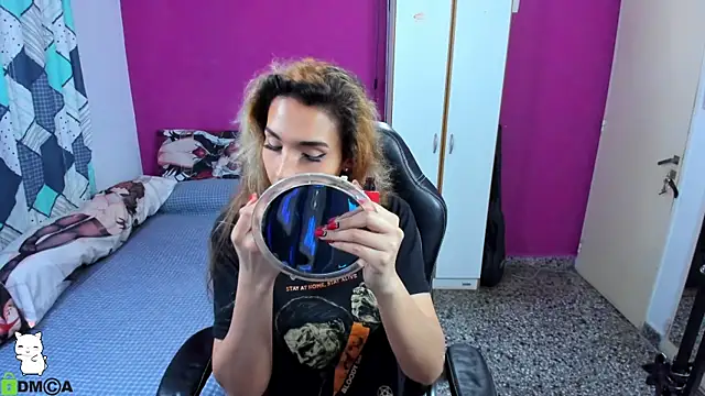 Sweet-Secret  online show from October 21, 9:30 pm