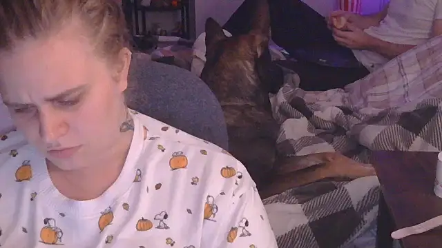 Sexyblonde12344 online show from October 14, 10:34 pm