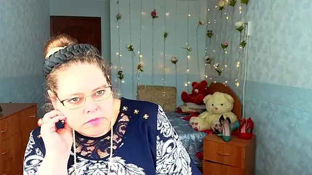 Audrey Aura online show from October 6, 9:37 am