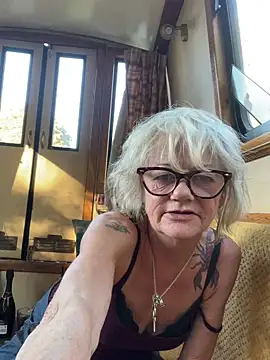 ladyboatlady online show from September 28, 3:39 pm