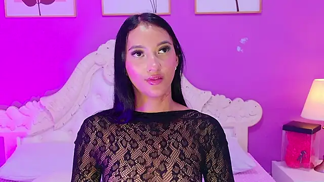 SamantaKane online show from February 5, 7:00 am