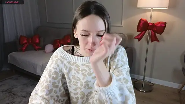 cutienaughtygirl online show from February 25, 8:02 am