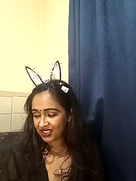 cute indianxo online show from March 27, 7:58 pm