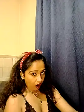 cute indianxo online show from April 8, 6:43 pm