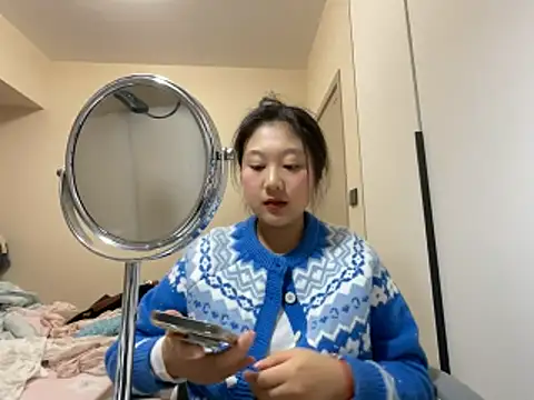 xena0501 online show from November 6, 10:54 am