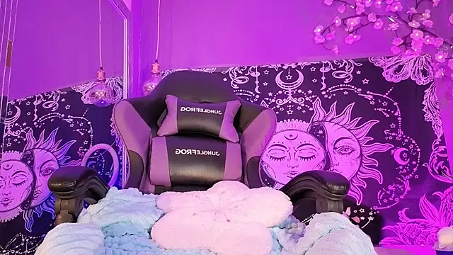 Gaia Gatex online show from February 12, 12:51 pm