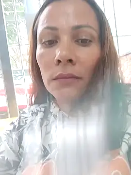 dyjaA online show from October 7, 6:12 pm