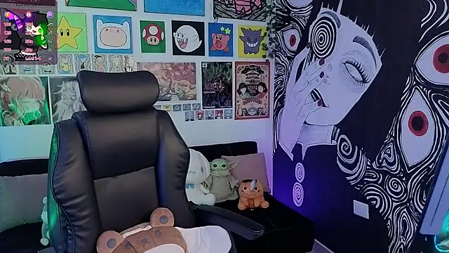 Yuhwan  online show from November 7, 6:24 pm