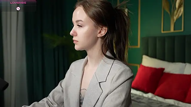 MarySparkle online show from February 18, 4:44 am