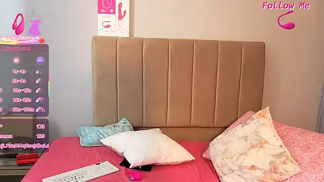 Penelophe01 online show from December 23, 3:21 am