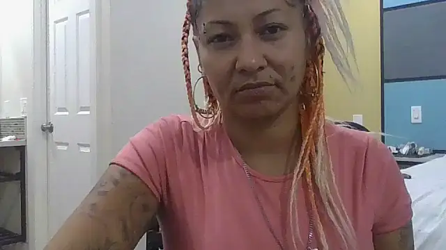Snapshot of Flossee chatting on September 14, 4:05 pm Flossee online show from September 14, 4:05 pm
