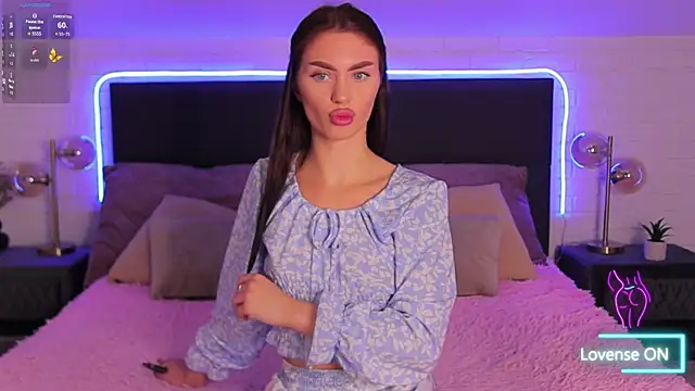 Cherry   Kiss online show from September 17, 6:50 pm