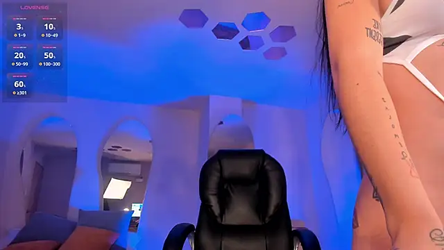 MilaLawrence online show from October 10, 11:37 am