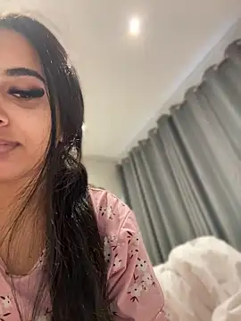 LilMisIndianx online show from June 2, 5:08 am
