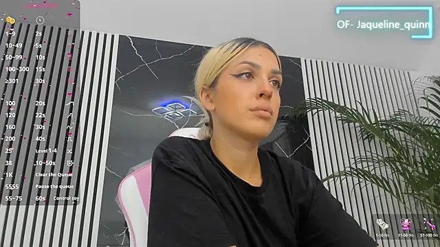 daisyblushh online show from September 15, 7:10 pm