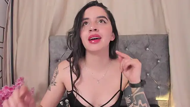 kaylee lee online show from December 20, 4:38 am