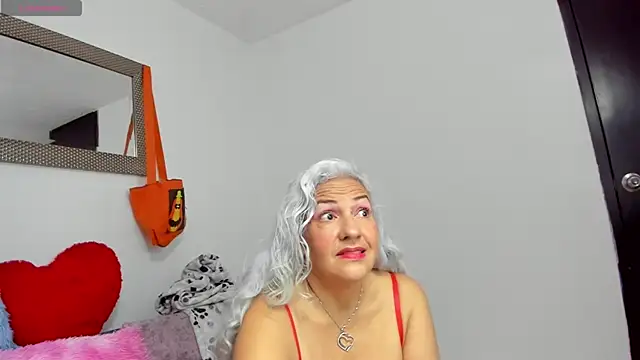 marilyn70 online show from October 28, 10:47 pm