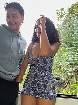 Rose-andres online show from November 28, 8:45 pm