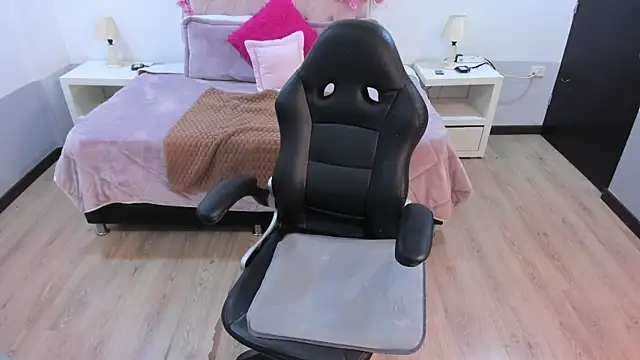 ebony fantasy2 online show from October 25, 12:35 pm