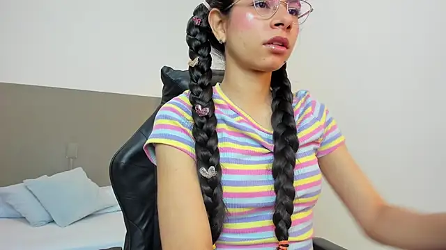 carlina 15 online show from September 23, 12:36 pm