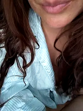 HotLaurha online show from October 14, 4:48 am