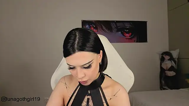 IamLuna2006 online show from November 29, 4:49 am