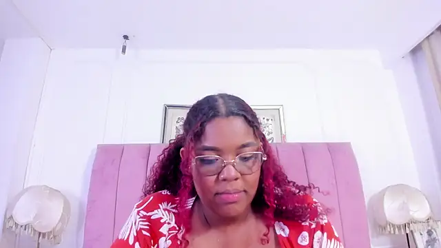 Alaia Gutierrez online show from February 13, 12:45 am