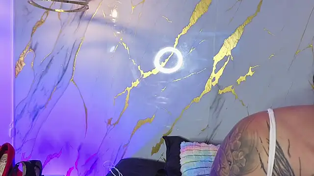 Scaarlettfox online show from April 1, 7:33 pm