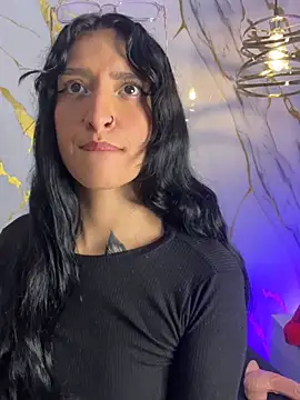 Scaarlettfox online show from April 17, 9:50 pm