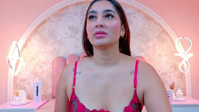 JasmineRhodes online show from November 20, 1:12 pm