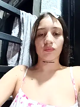 Snapshot of Arii_collins1 chatting on October 5, 2:27 am Arii collins1 online show from October 5, 2:27 am