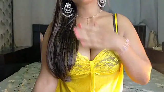 nylaahh-12 online show from December 18, 8:35 pm