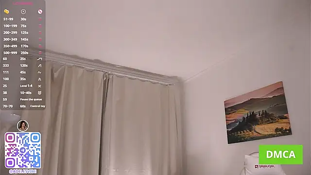 Adeles vibes online show from December 14, 8:03 pm