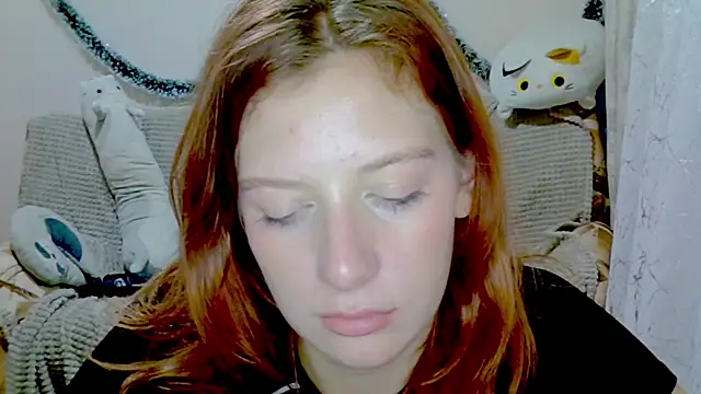 Lily Ember online show from December 17, 7:07 pm