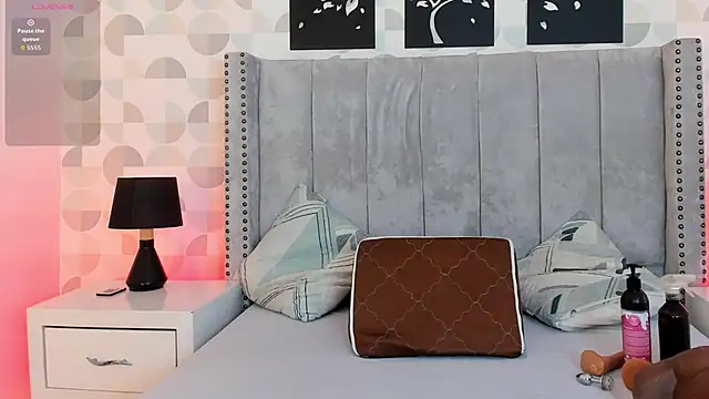 vivi ruby online show from October 27, 4:24 pm