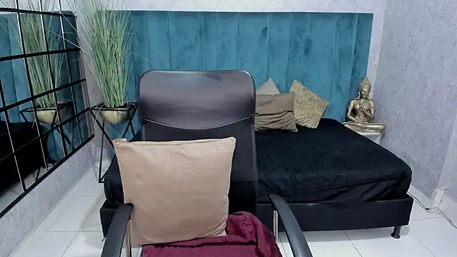 VictoriaaBlair online show from February 27, 7:46 pm