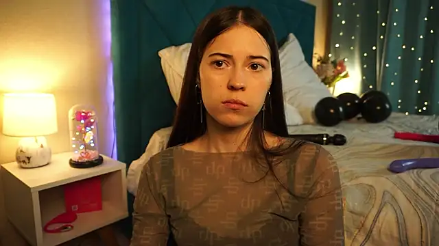 ywixos online show from April 10, 9:43 pm