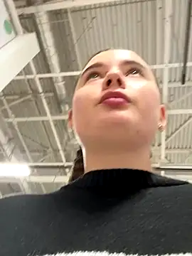 StephanieMur online show from November 15, 7:42 am