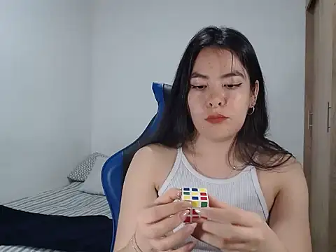 Snapshot of EloiseJun chatting on September 23, 3:15 am EloiseJun online show from September 23, 3:15 am