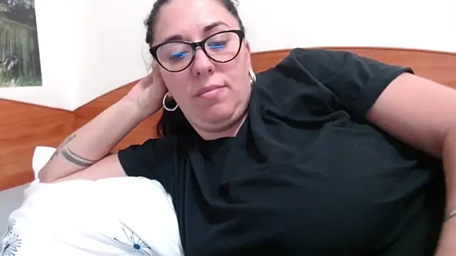 jollene online show from September 14, 12:58 pm