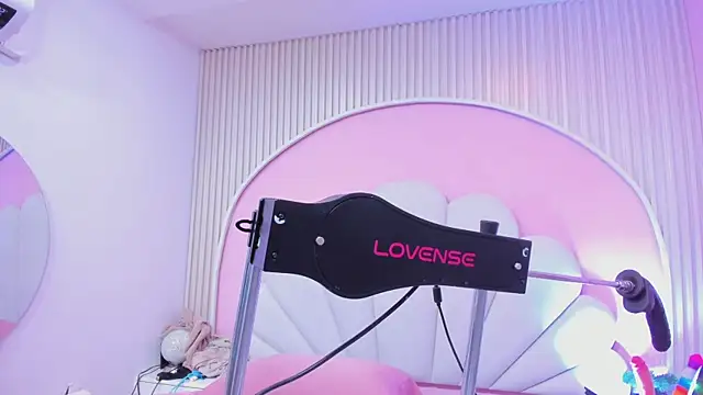 hinata dolly online show from February 25, 11:42 am