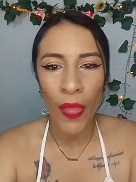 karinnahotdirty online show from March 17, 8:02 pm