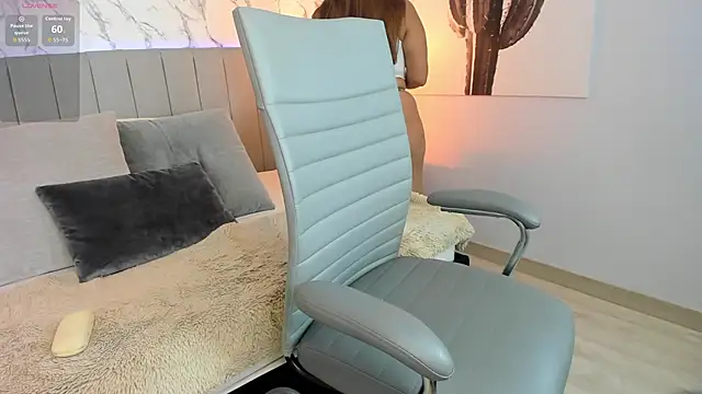 Karlla Brown online show from November 24, 2:19 pm