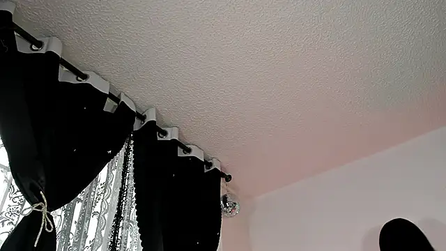 Snapshot of Londonttipton chatting on September 8, 10:09 pm Londonttipton online show from September 8, 10:09 pm